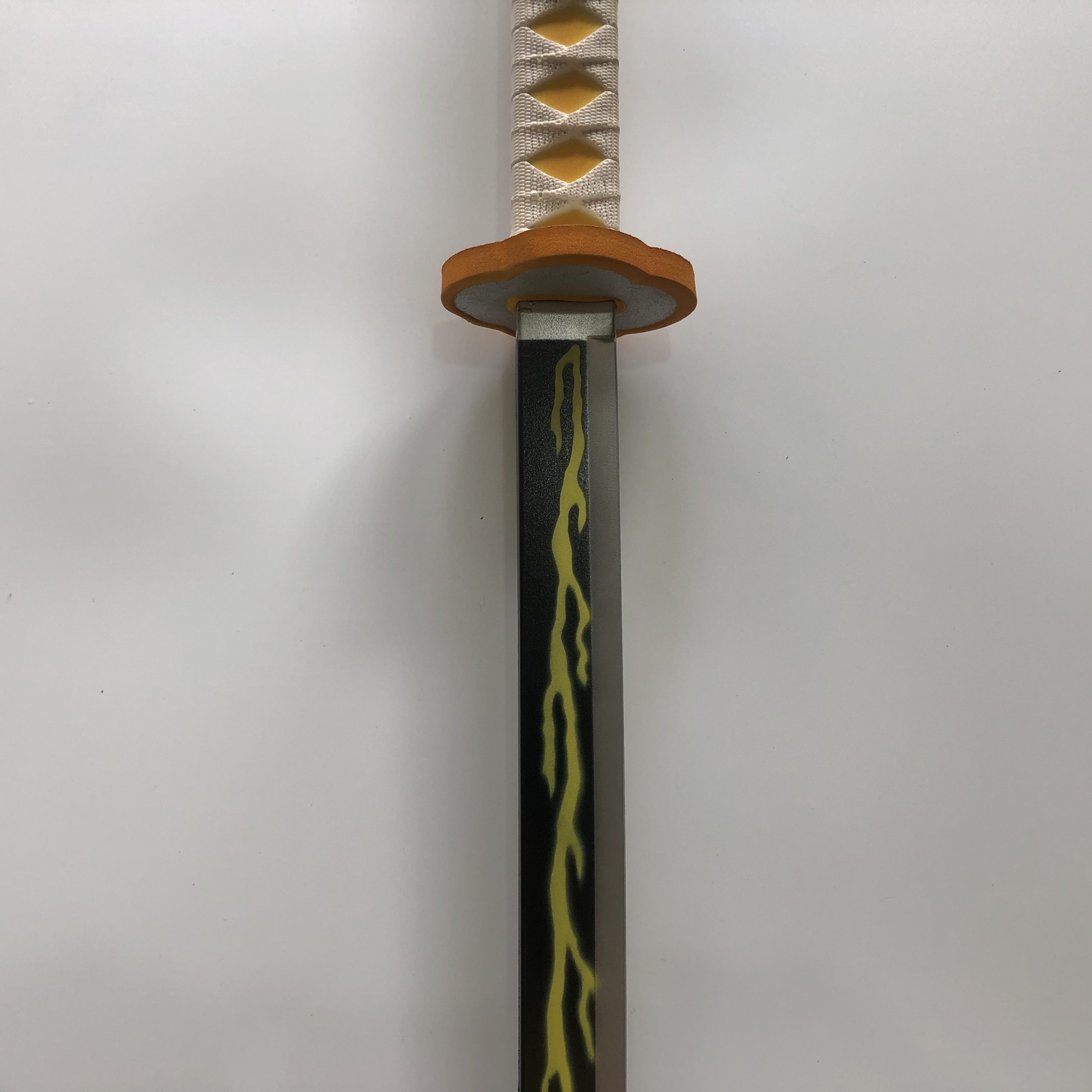 zenitsu-agatsuma-espada-kimetsu-no-yaiba