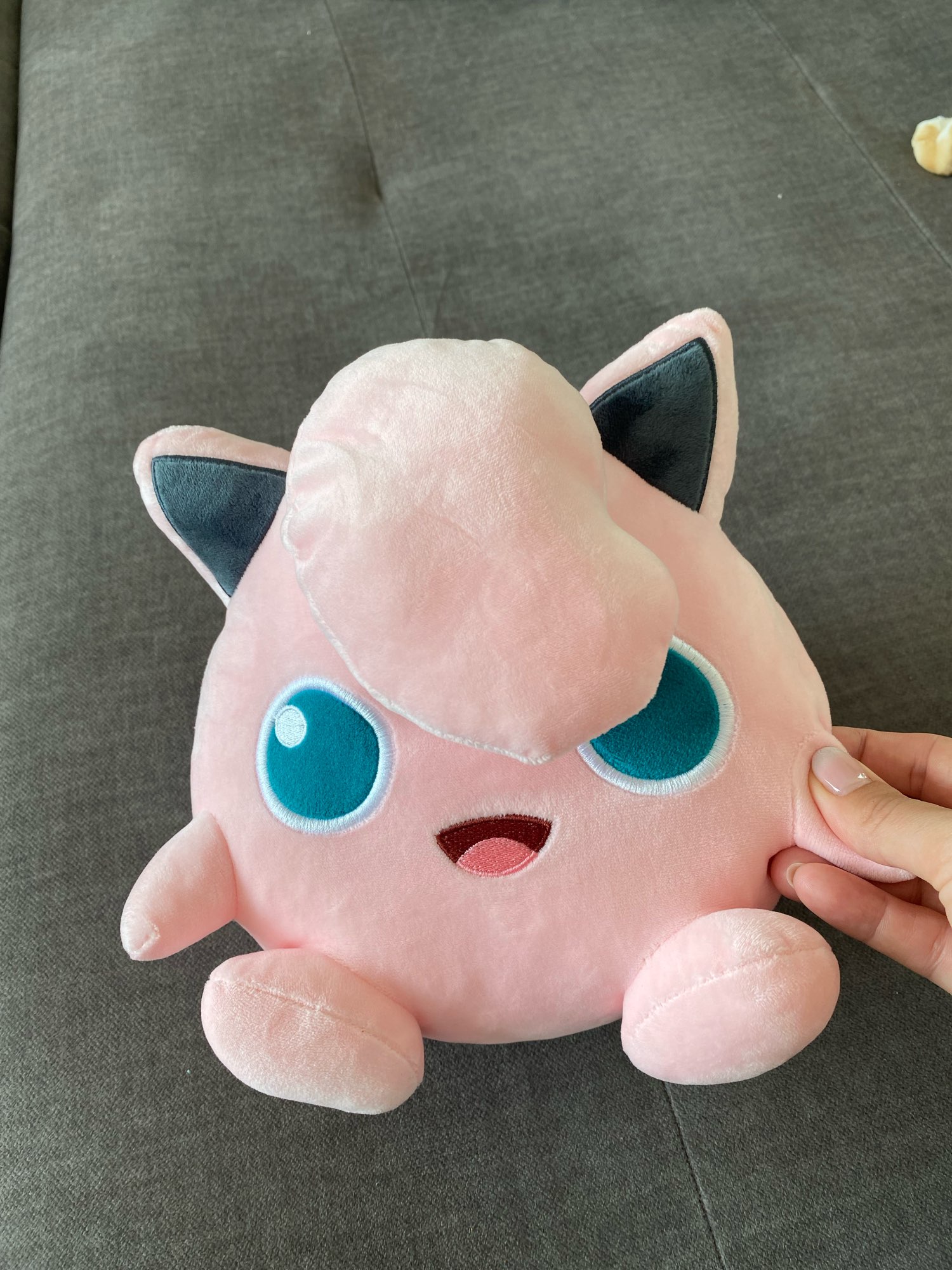 Jigglypuff-pokemon-peluche