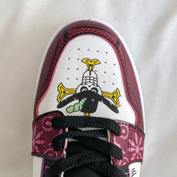 zapatillas-ojos-de-halcon-one-piece-600x600